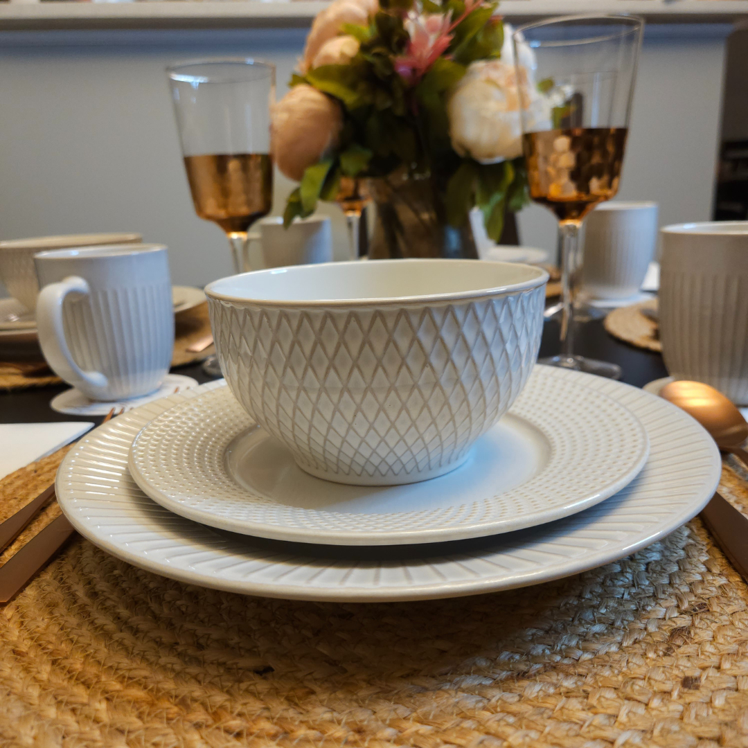 Market Finds Dinnerware