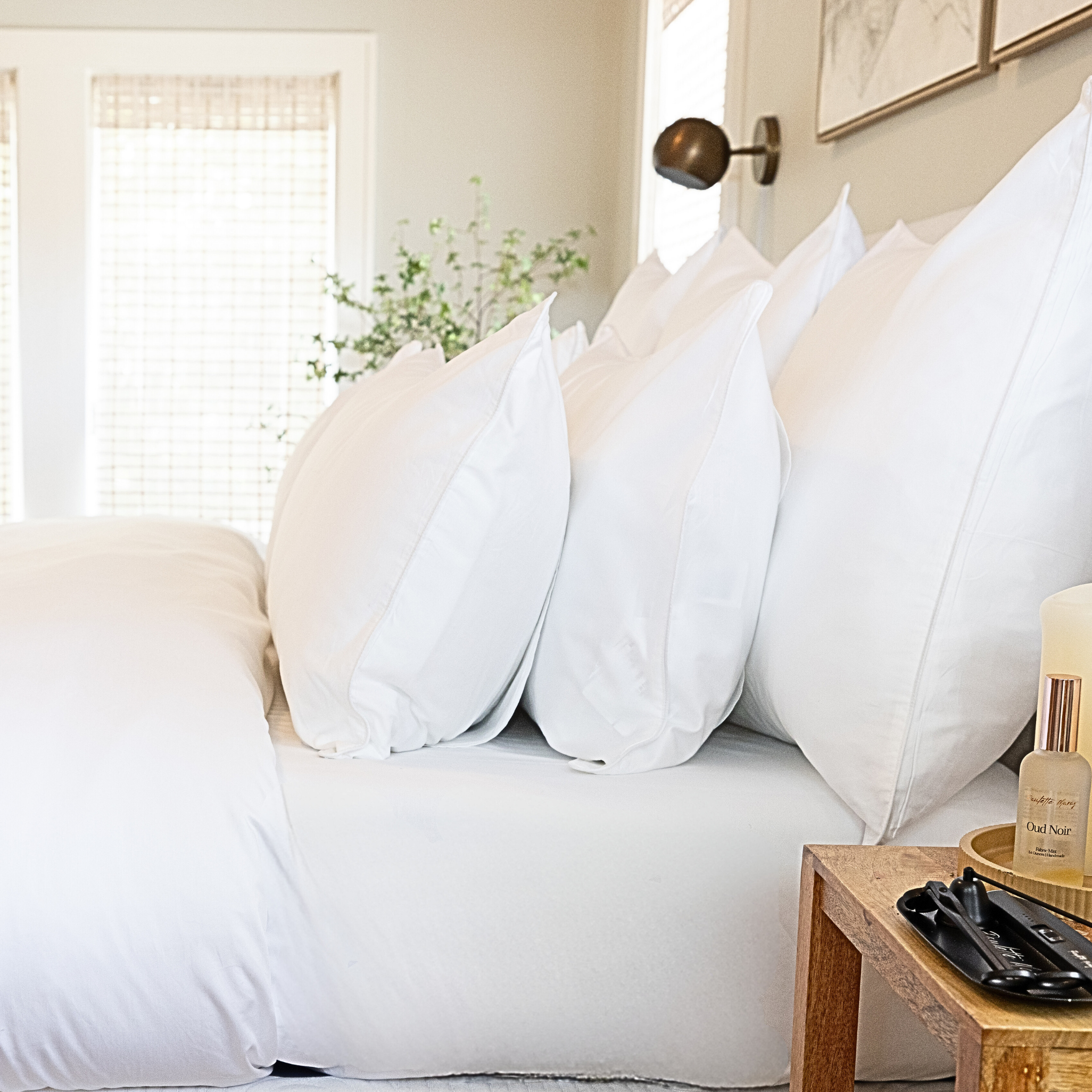 Luxury long-staple cotton king bedding set in white